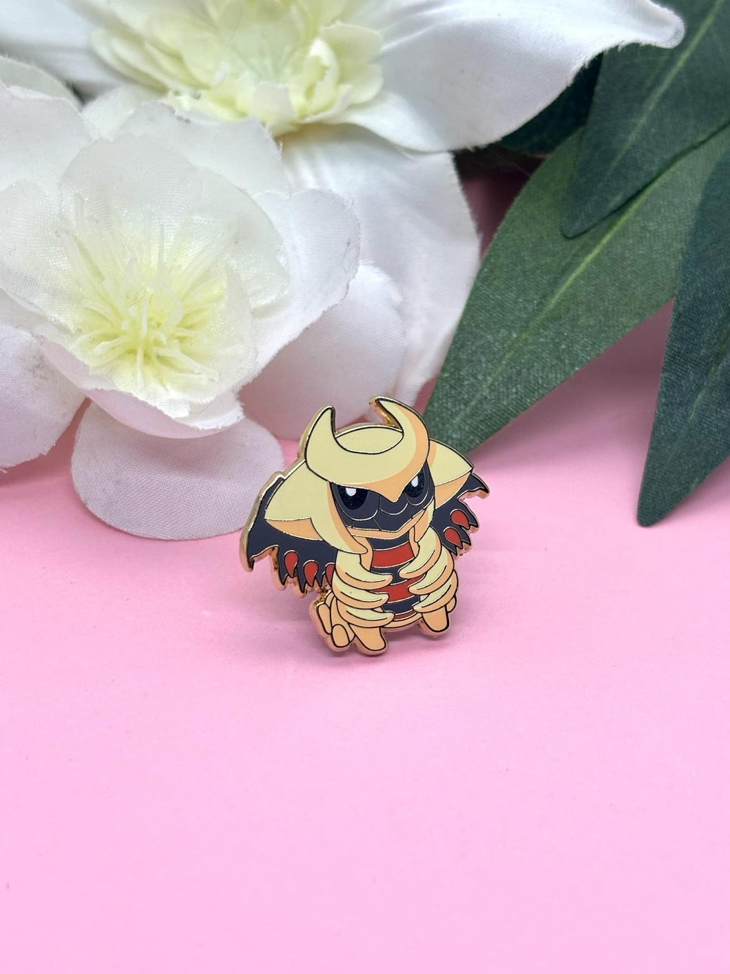 Giratina Pin